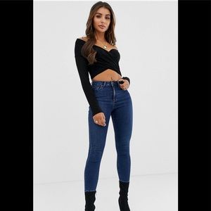 ASOS DESIGN - cross over top with long sleeve